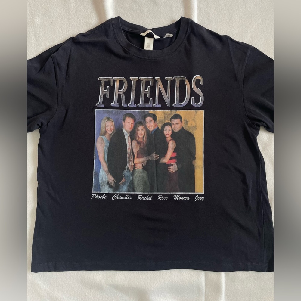 H&M Friends Vintage T Shirt Size M - Picture 1 of 8